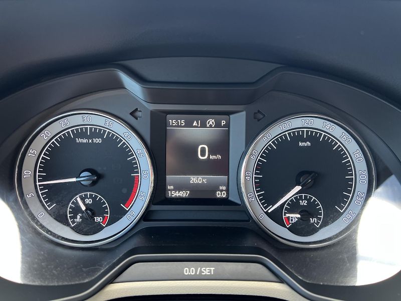 Škoda Octavia 2.0TDi 135kw 4x4 DSG ČR odpDPH - fotka 19 z 49