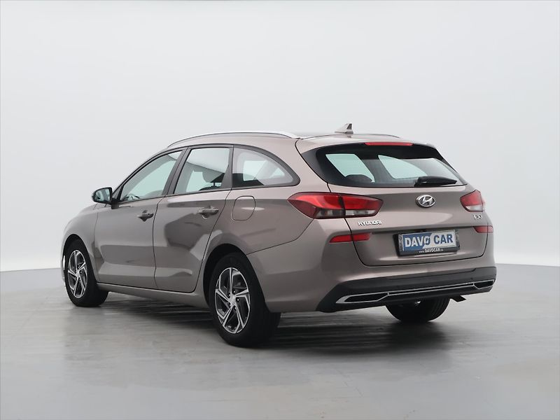 Hyundai i30 1,0 T-GDI 88kW Comfort CZ - fotka 5 z 33