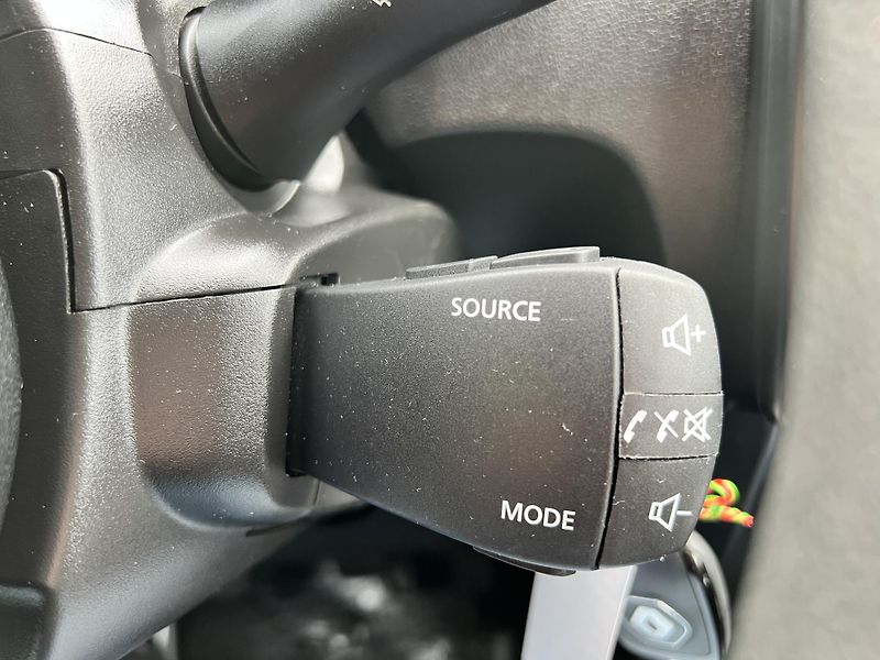 Ford C-MAX 1.6i 16v KLIMATIZACE ALU KOLA - fotka 16 z 40