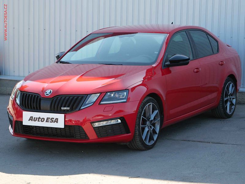 Škoda Octavia (2019) 2.0 TDi, 2.maj,ČR, RS, DSG - fotka 3 z 26