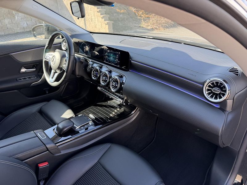 Mercedes-Benz CLA Kombi 180d 85kW  - fotka 12 z 17
