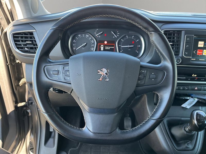 Peugeot Traveller (2021) ALLURE L2 2.0 BlueHDi 106kW, Č - fotka 10 z 29