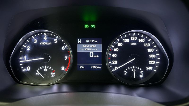 Hyundai i30 1.5 T-GDI Smart Kombi - fotka 26 z 26