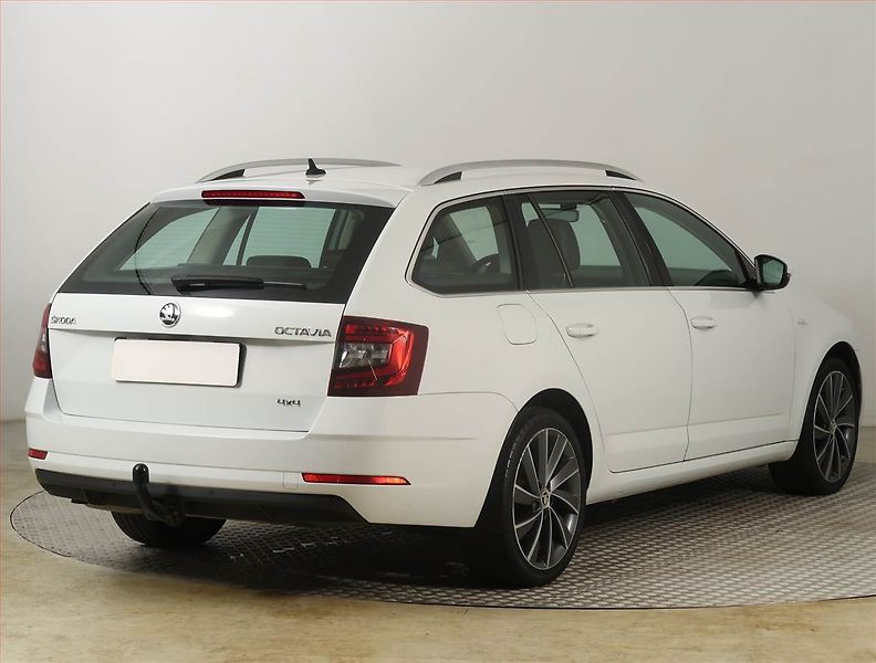 Škoda Octavia (2017) Laurin&Klement 2.0 TDI, 4X4 - fotka 5 z 24