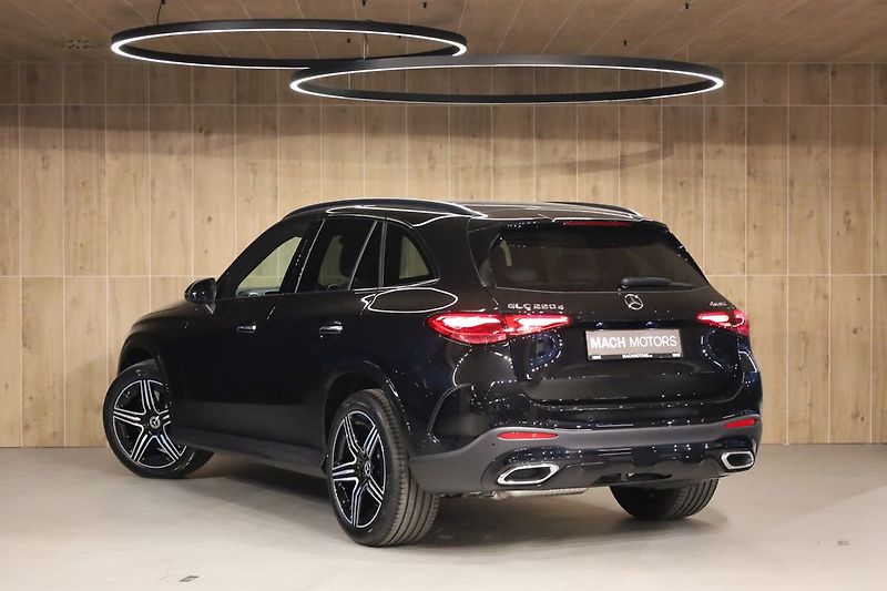 Mercedes-Benz GLC 220d 4MATIC, DISTRONIC, Tažné - fotka 4 z 38
