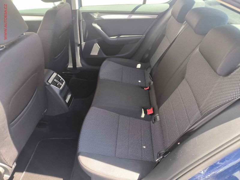Škoda Octavia (2014) 1.4 TSi, Ambition, +kola - fotka 10 z 18