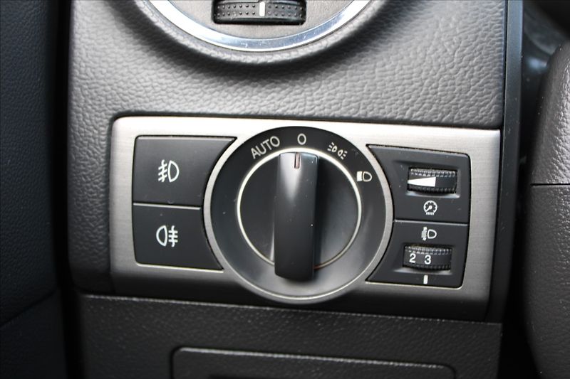 Opel Antara 2,0 CDTi  4X4,TAŽNÉ - fotka 12 z 27