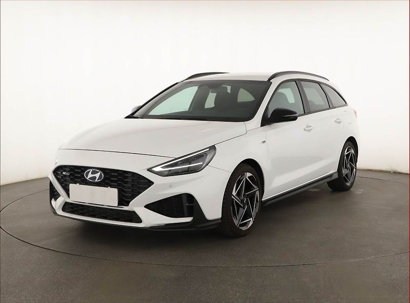 Hyundai i30 (2025) 1.5 T-GDI MHEV 48V, N-LINE - fotka 2 z 21