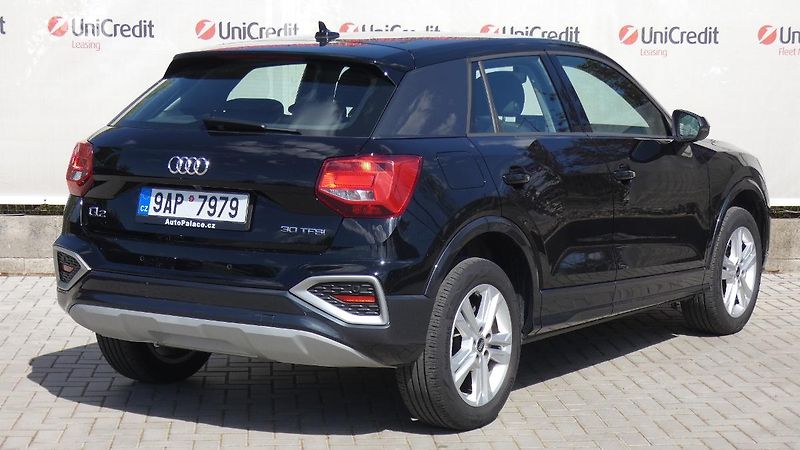 Audi Q2 1,0 TFSI Advanced - fotka 3 z 24