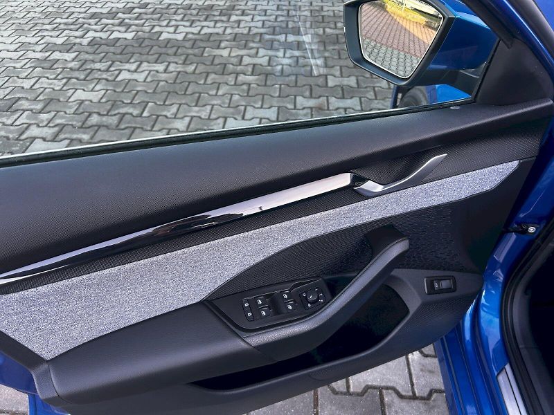 Škoda Octavia (2024) Combi 2.0 TDI 110kW DSG Top Se - fotka 23 z 35