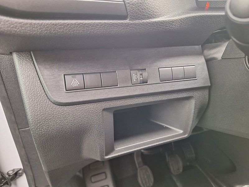 Peugeot Expert (2026) FG L3 2.2 BHDi 150k MAN6 - fotka 22 z 31