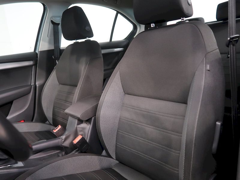 Škoda Octavia (2018) AMBITION 1.6TDI 85KW DSG - fotka 14 z 30