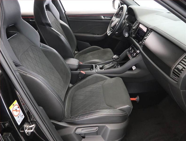Škoda Kodiaq (2022) Sportline 1.5 TSI, digi klima - fotka 9 z 27