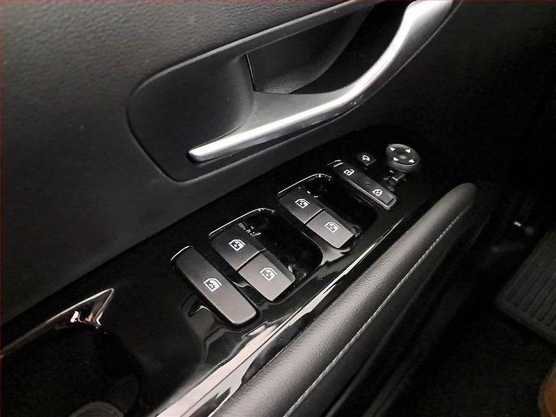 Hyundai Tucson (2023) 1.6 T-GDI 48V MHEV - fotka 18 z 19