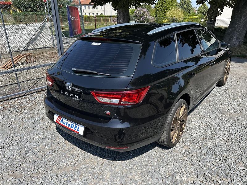 Seat Leon 2,0 TDi 110 kW DSG  Full LED - fotka 7 z 45