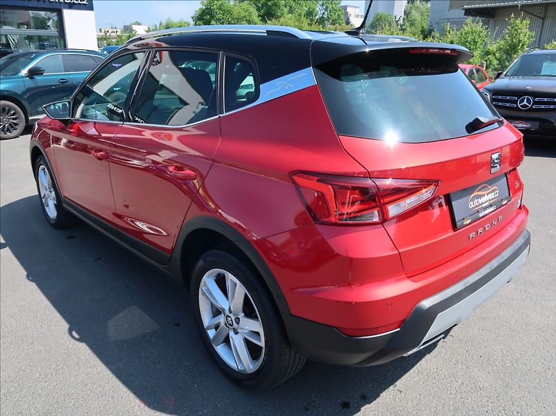 Seat Arona 1,6 TDI,85kW,FR,navi,aut.klima - fotka 4 z 28