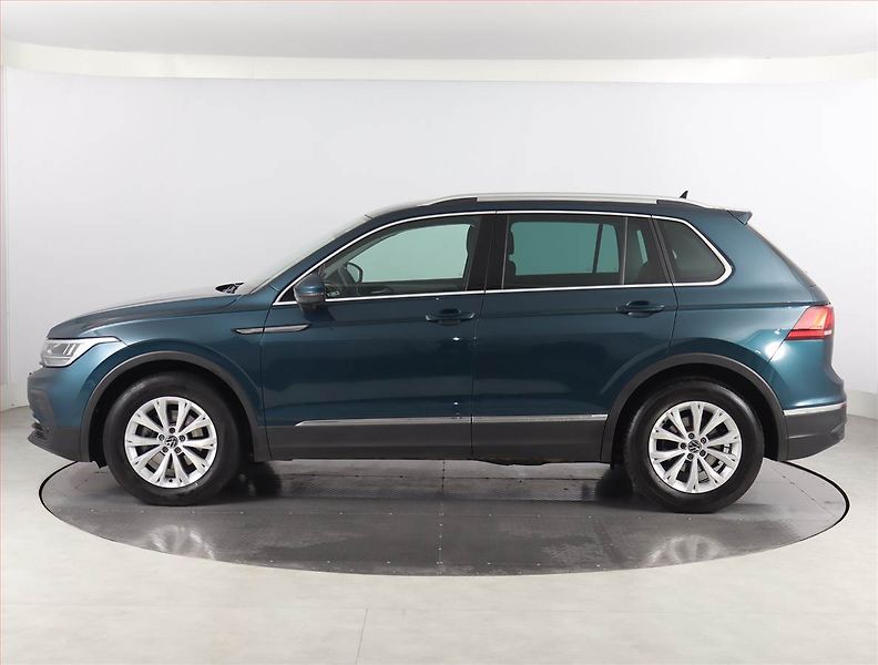 Volkswagen Tiguan (2022) Elegance 1.5 TSI - fotka 3 z 19