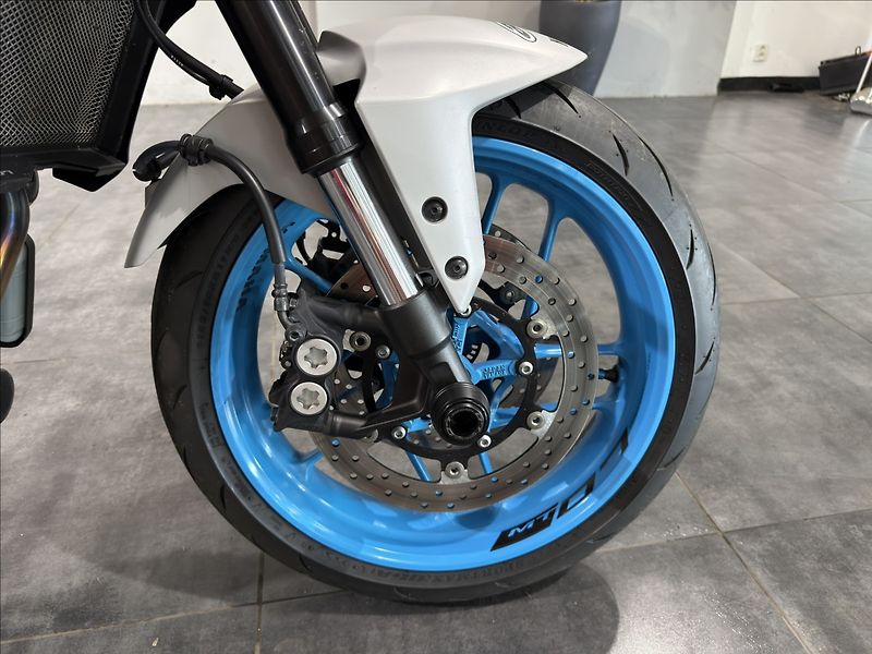 Yamaha MT07 DOMINATOR HP8 TOP 0,7 - fotka 10 z 22