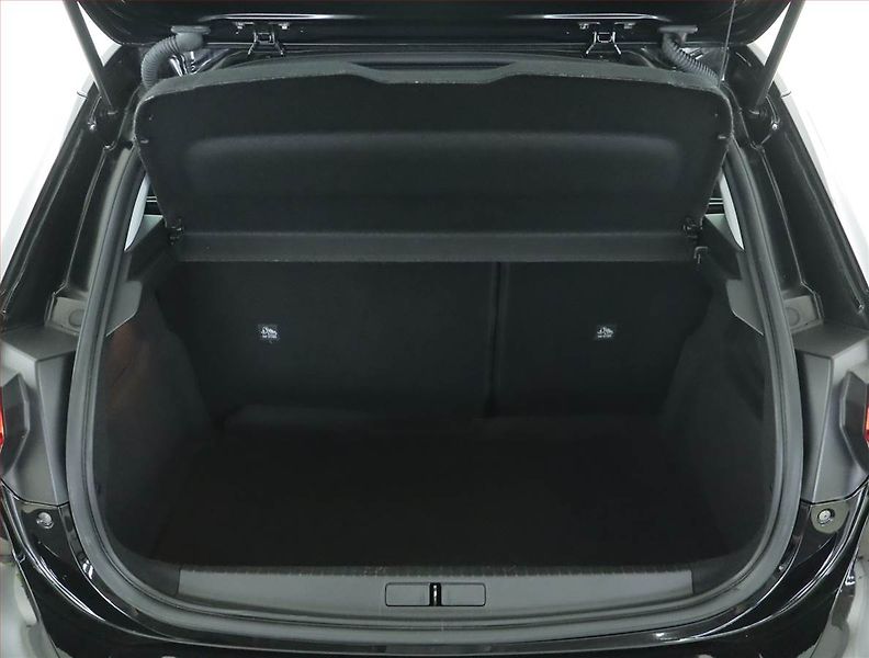 Opel Corsa (2023) Elegance 50 kWh, SoH 100% - fotka 14 z 19