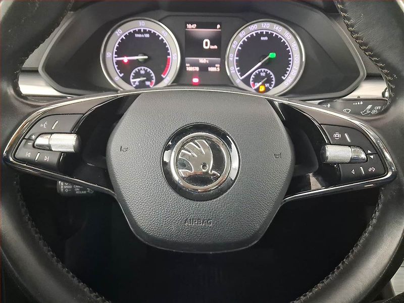 Škoda Superb (2021) 2.0 TDI, Automat, ČR,1.maj - fotka 25 z 31