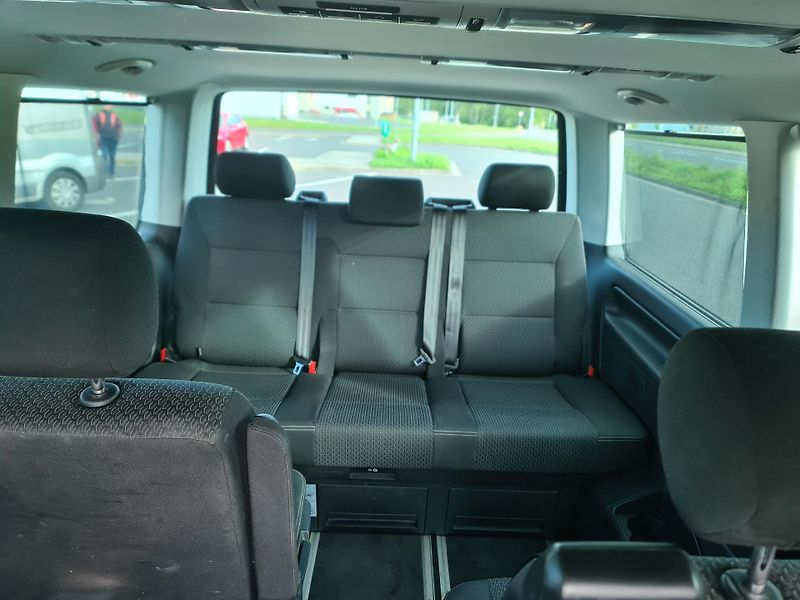 Volkswagen Multivan (2016) T6 2.0 TDi 110-KW DSG POSTEL S - fotka 22 z 35