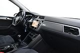 Volkswagen Touran 2.0 TDi COMFORTLINE,NAVI,MASÁŽ - náhled 38