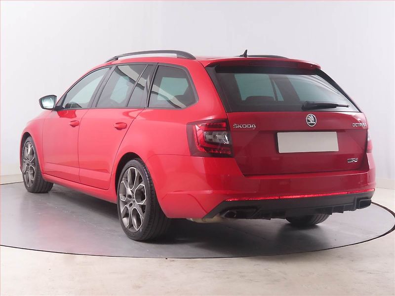 Škoda Octavia (2018) RS 2.0 TSI - fotka 4 z 17