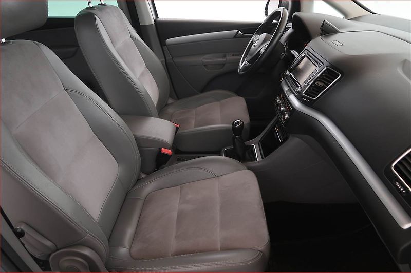 Volkswagen Sharan (2013) 2.0 TDI BMT, Kůže, Navi - fotka 9 z 18