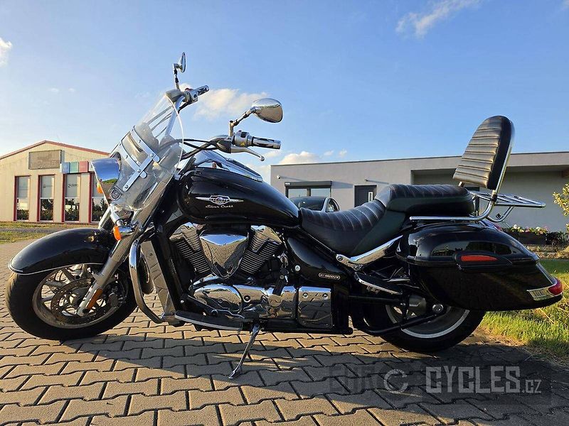 Suzuki Intruder C 1800 R (2009) - fotka 10 z 17