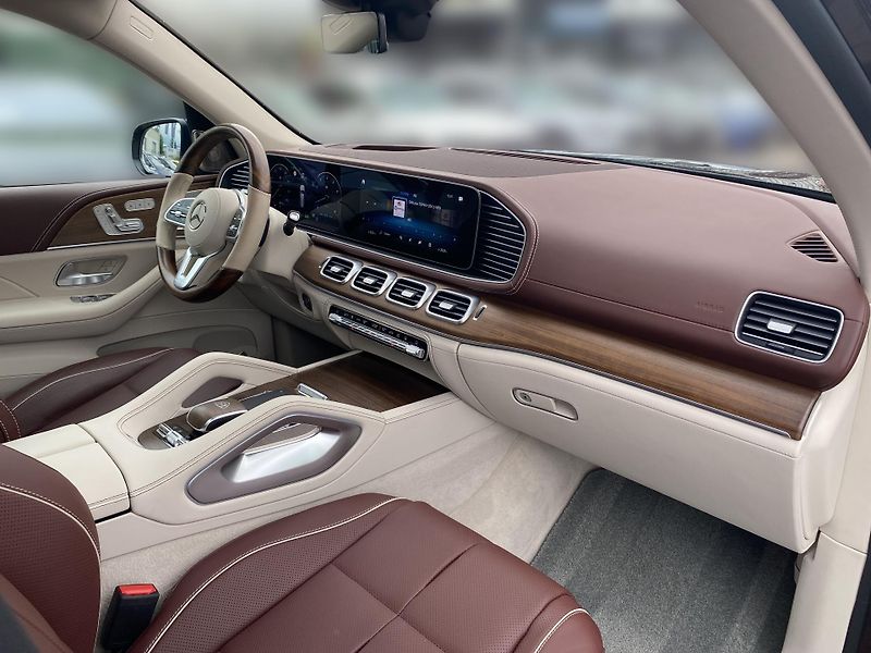 Mercedes-Benz GLS Maybach GLS 600 4M - fotka 22 z 28