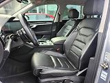 Volkswagen Touareg Elegance 3.0TDi 210kW A8 4x4 - náhled 9