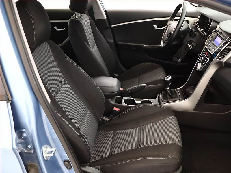 Hyundai i30 (2014) 1.6 MPI, Serv.kniha, Tempomat - fotka 7 z 15
