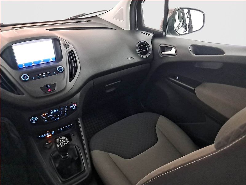 Ford Tourneo Courier (2021) Trend 1.5 TDCI, 5Míst, ČR, DPH - fotka 8 z 16
