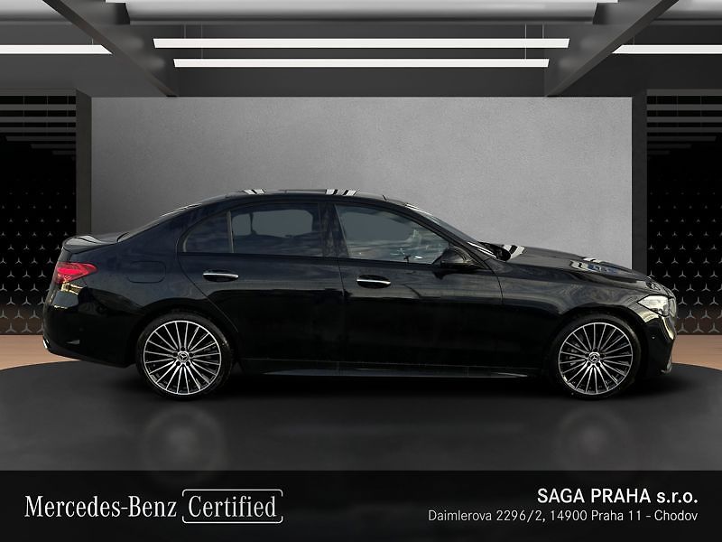 Mercedes-Benz Třídy C Třída C 200 AMG Night - fotka 3 z 18