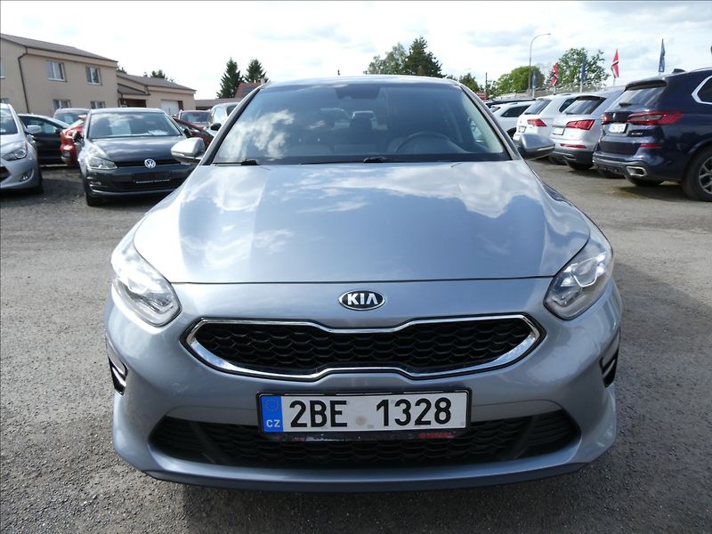 Kia Ceed 1,4 T-GDi 103kW EXCLUSIVE, ČR - fotka 2 z 42
