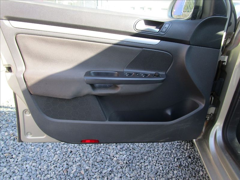 Volkswagen Golf Variant 1.4TSi Sport, aut. Kli - fotka 14 z 42