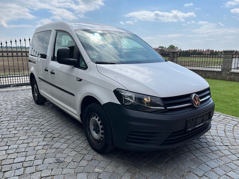 Volkswagen Caddy 2.0 TDi 5 míst  - fotka 2 z 14