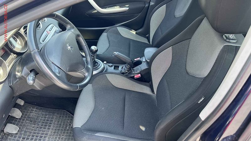 Peugeot 308 (2010) 1.6HDi, ČR - fotka 3 z 3