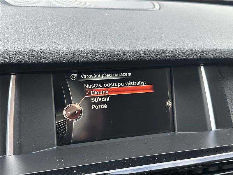 BMW X3 2,0 28i 245PS  Advantage A/T 4 - fotka 35 z 53