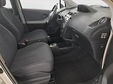 Toyota Yaris (2009) 1.33 Dual VVT-i, Automat - náhled 9