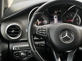 Mercedes-Benz Třídy V (2018)  V-Class 250d L 4MATIC - náhled 11