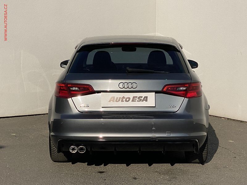 Audi A3 (2016) 1.6TDi, ČR, S-line, bixen - fotka 5 z 19