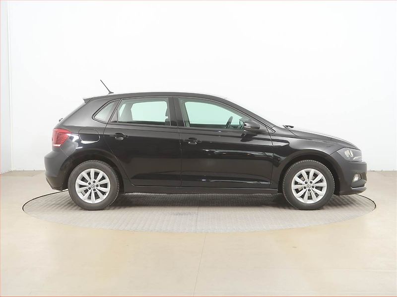 Volkswagen Polo (2019) Highline 1.0 TSI, ČR,1.maj - fotka 6 z 16