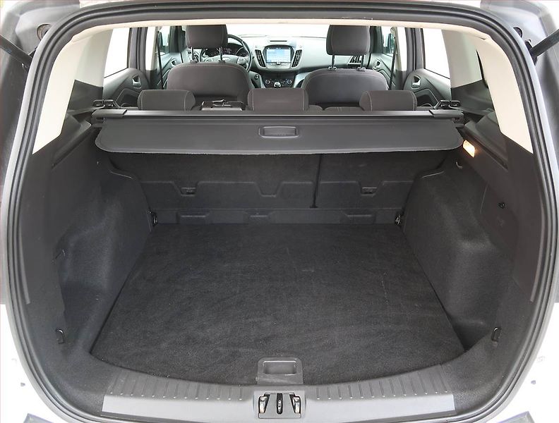 Ford Kuga (2018) 1.5 TDCi, Serv.kniha, Navi - fotka 14 z 19