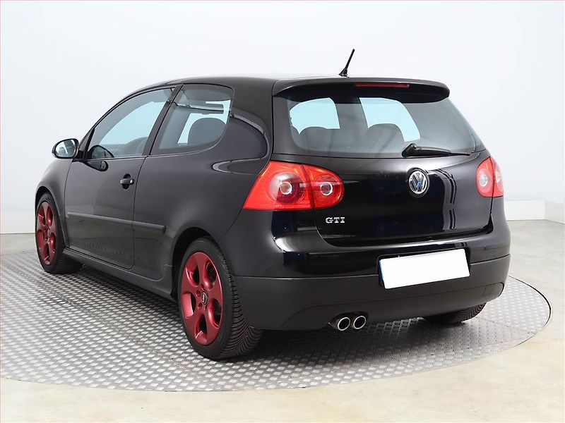 Volkswagen Golf (2006) 2.0 GTI - fotka 4 z 12