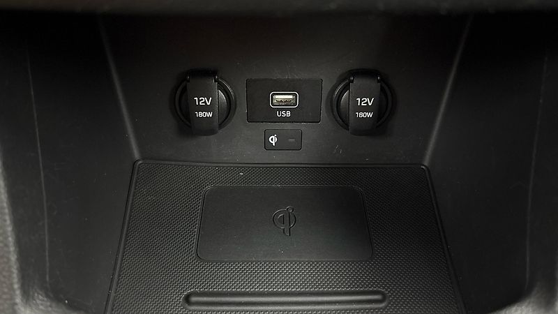 Hyundai i30 1.5 T-GDI Smart Kombi - fotka 21 z 24