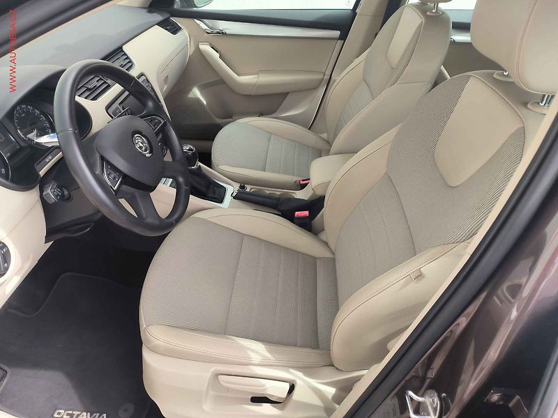 Škoda Octavia (2013) 1.8 TSi, Elegance, bixen - fotka 9 z 18