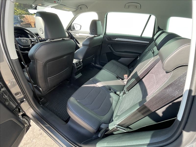 Škoda Kodiaq 2,0 TDI DSG Style NAVI+ACC+PDC - fotka 17 z 24