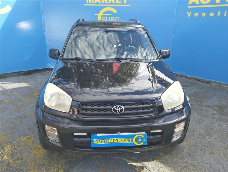 Toyota RAV4 2,0 - fotka 2 z 13