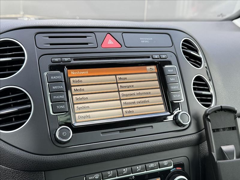 Volkswagen Golf Plus 2,0 TDI 100kW Style DSG - fotka 23 z 36